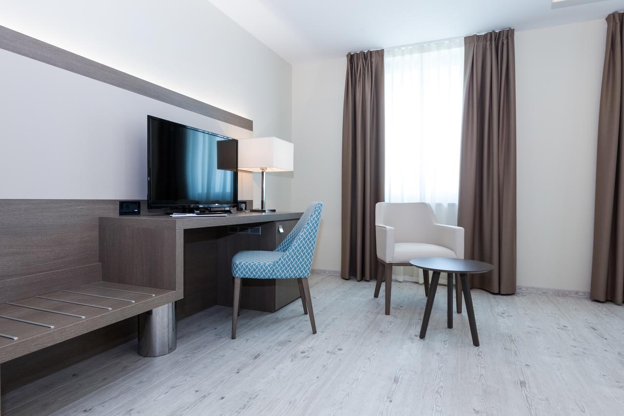Hotel Petrcane Εξωτερικό φωτογραφία